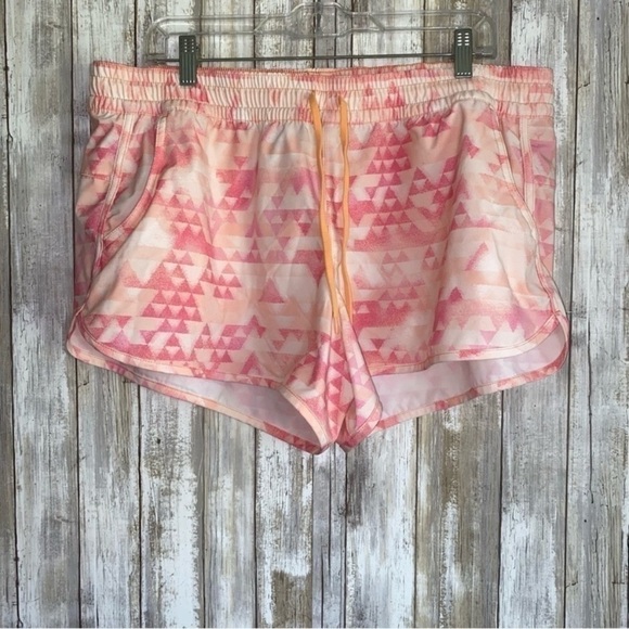 Columbia Women Bogata Bay Stretch Printed Hiking Shorts, Peach Blossom/Distant - Picture 2 of 6